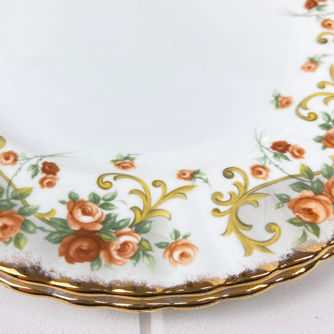 Royal Albert Vintage Sheraton Series Belinda Entree Plate