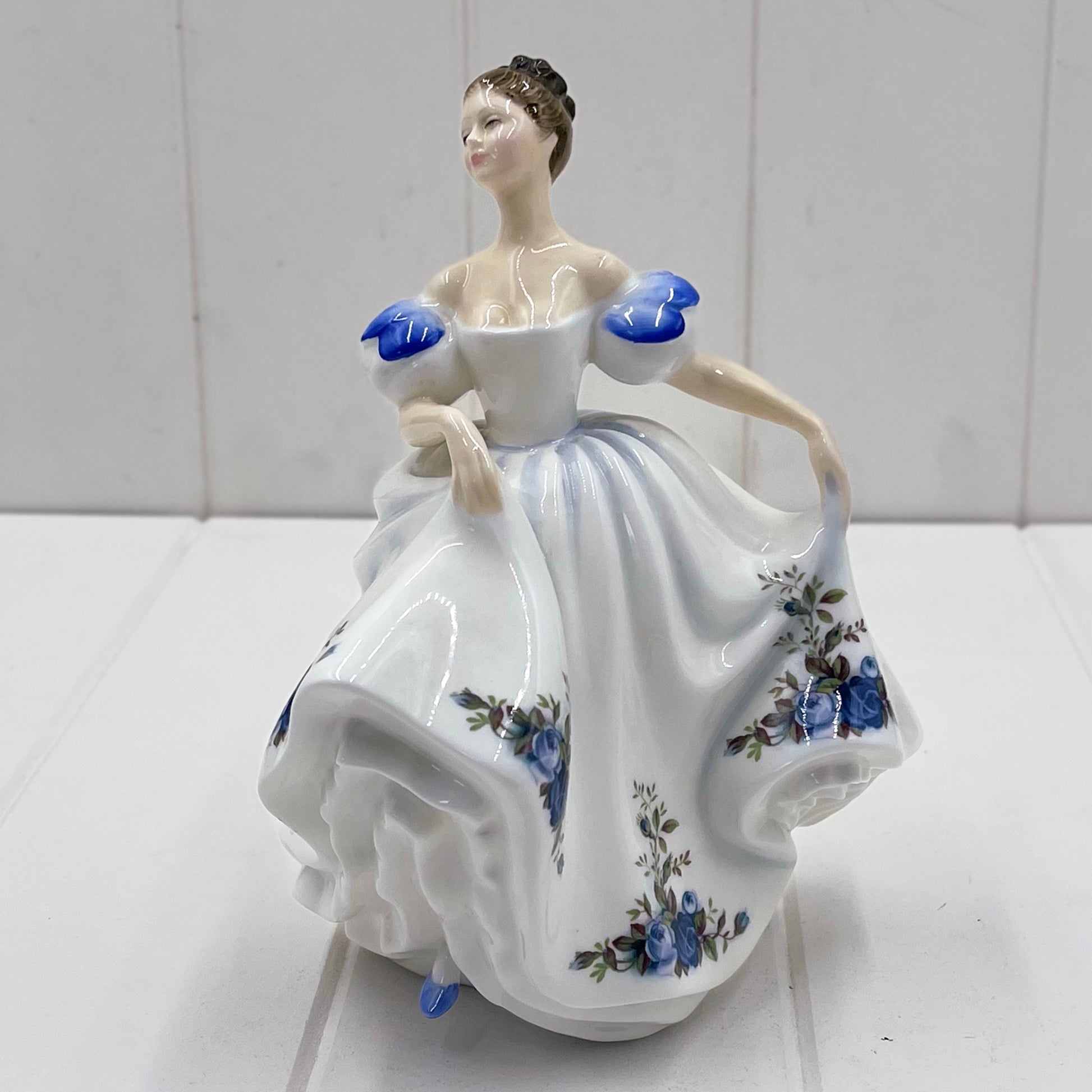 Royal Doulton 1989 Beatrice (Moonlight Rose) Figurine