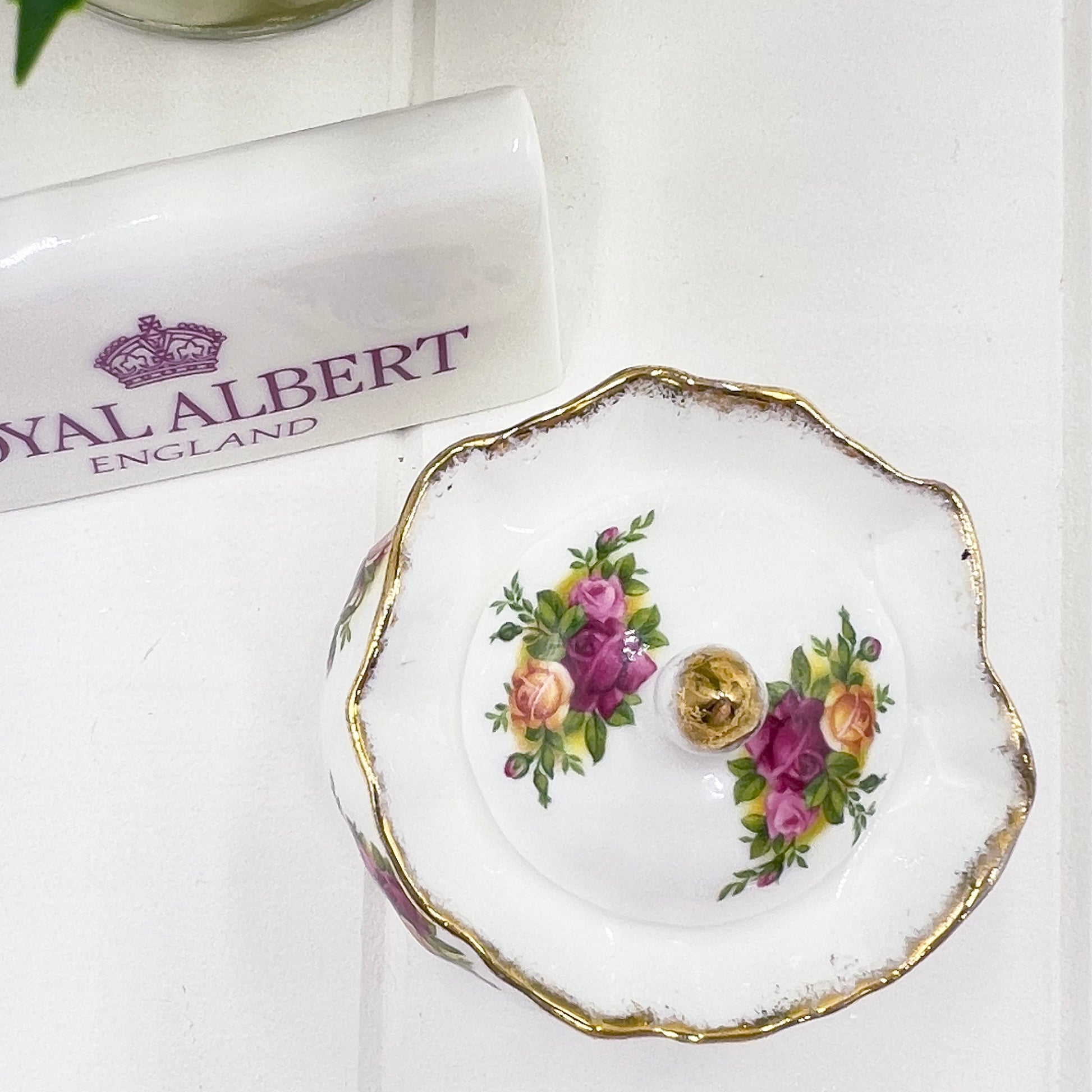 Royal Albert Vintage Old Country Roses Dorothy Pot