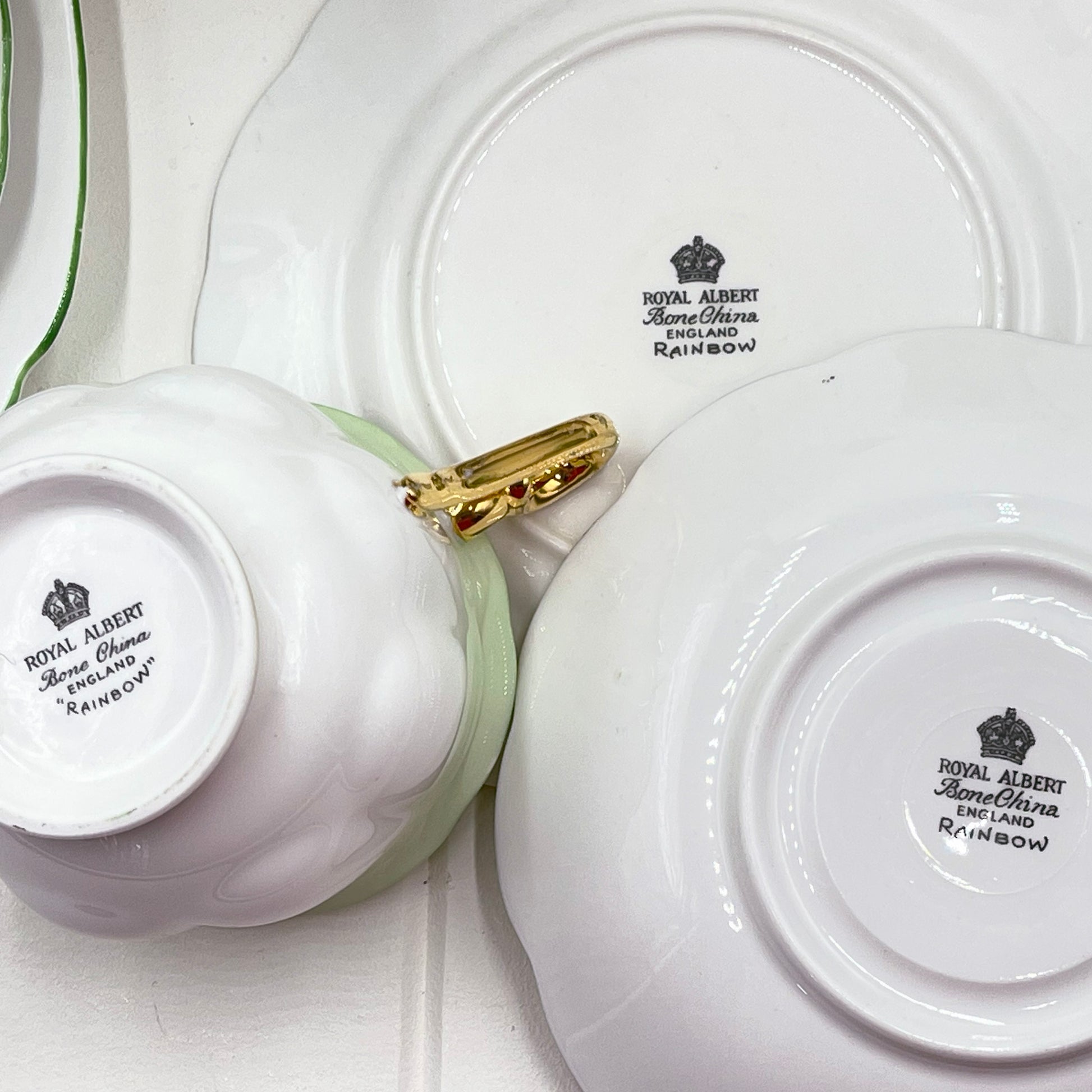 Royal Albert Vintage Rainbow Trio