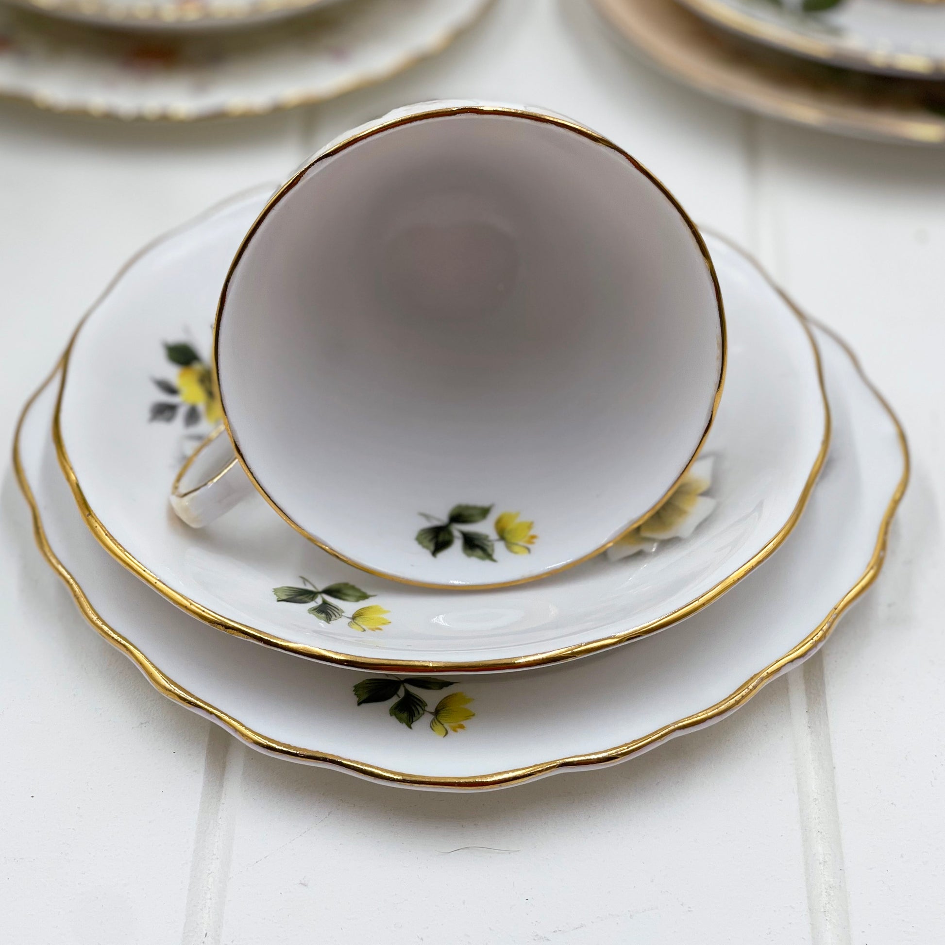 Royal Vale Yellow Flower Trio