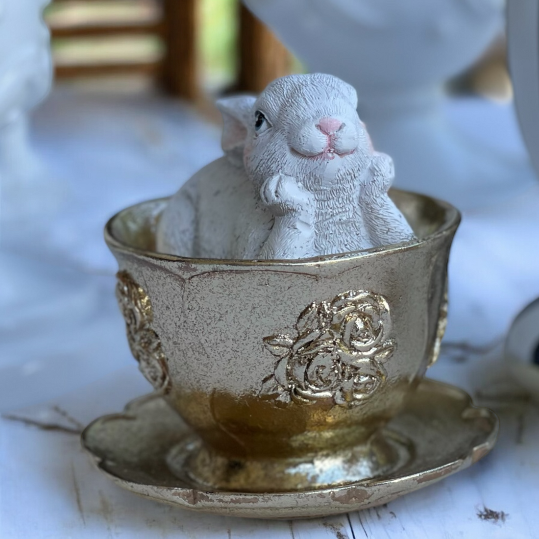 Luxe Gold Teacups with Rabbits