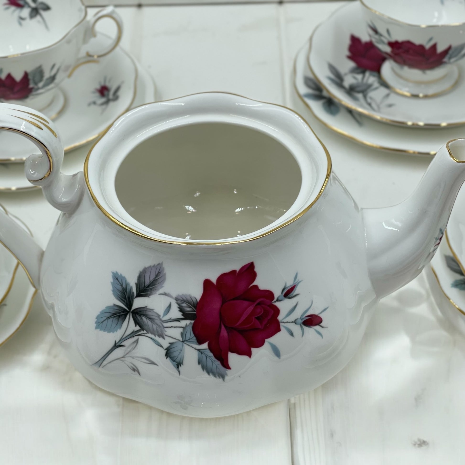Royal Albert Sweet Romance Tea Set