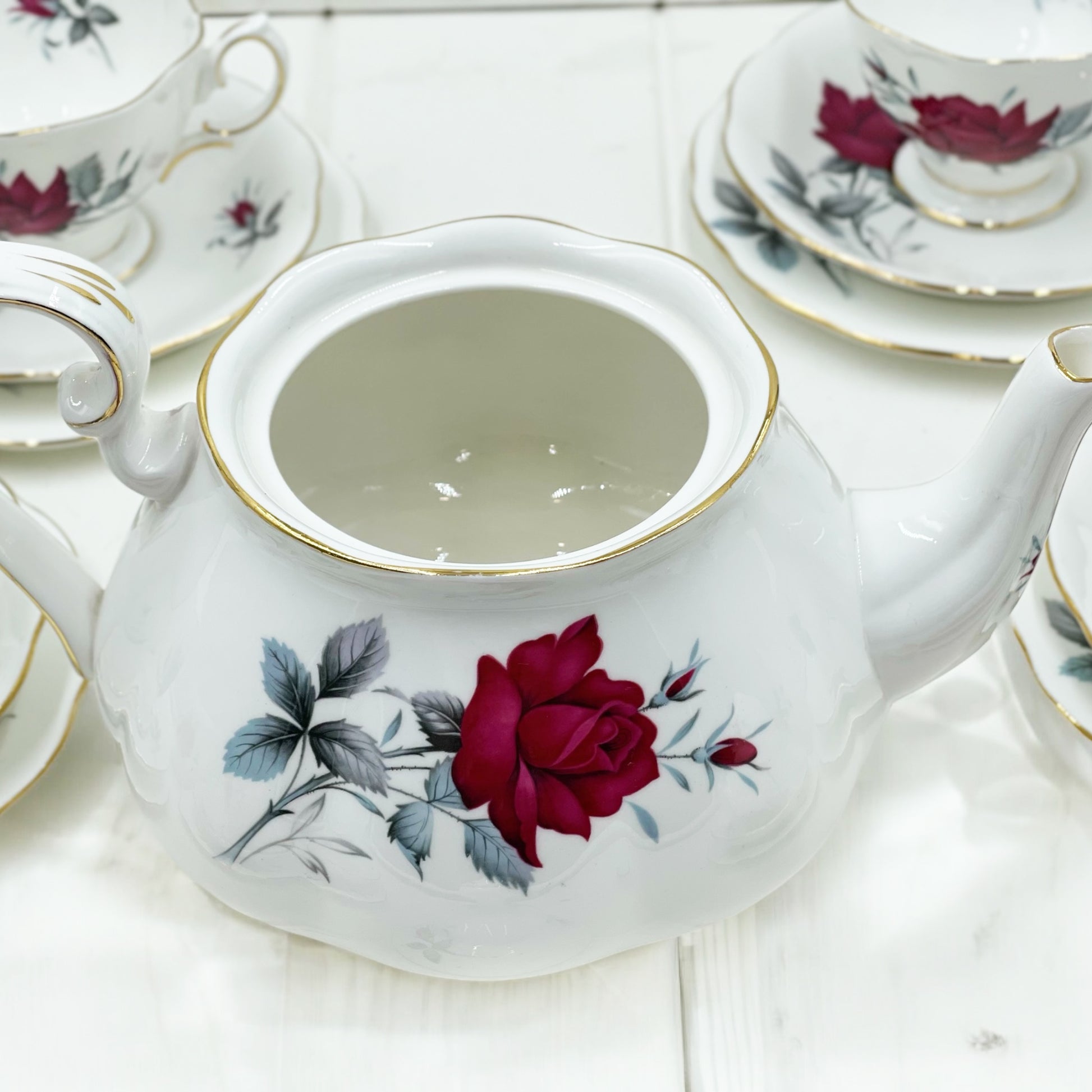 Royal Albert Sweet Romance Tea Set