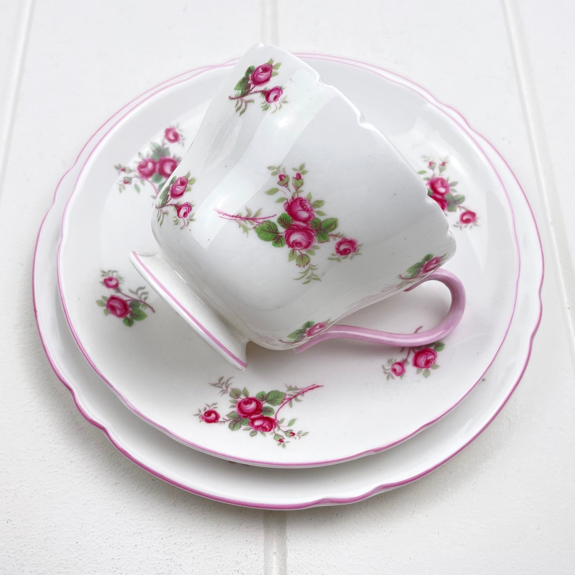 Shelley Vintage Rose Spray Trio