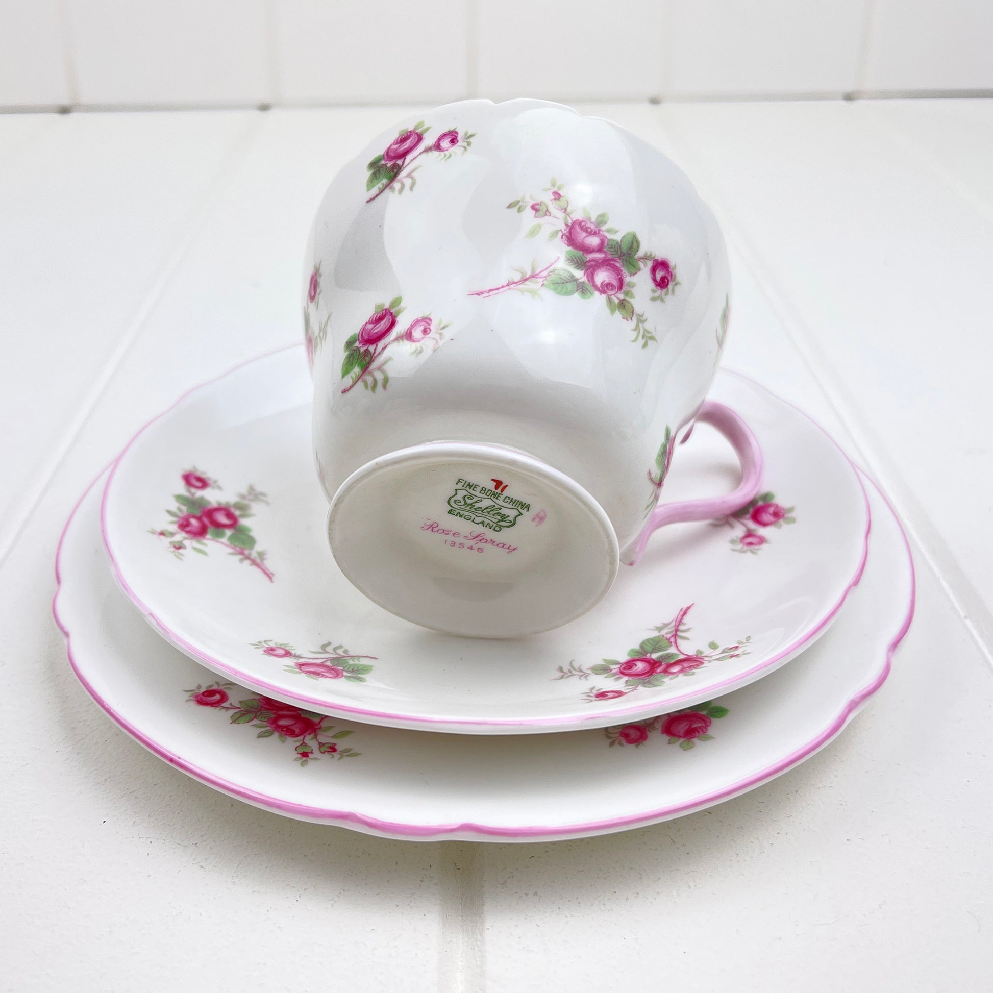 Shelley Vintage Rose Spray Trio