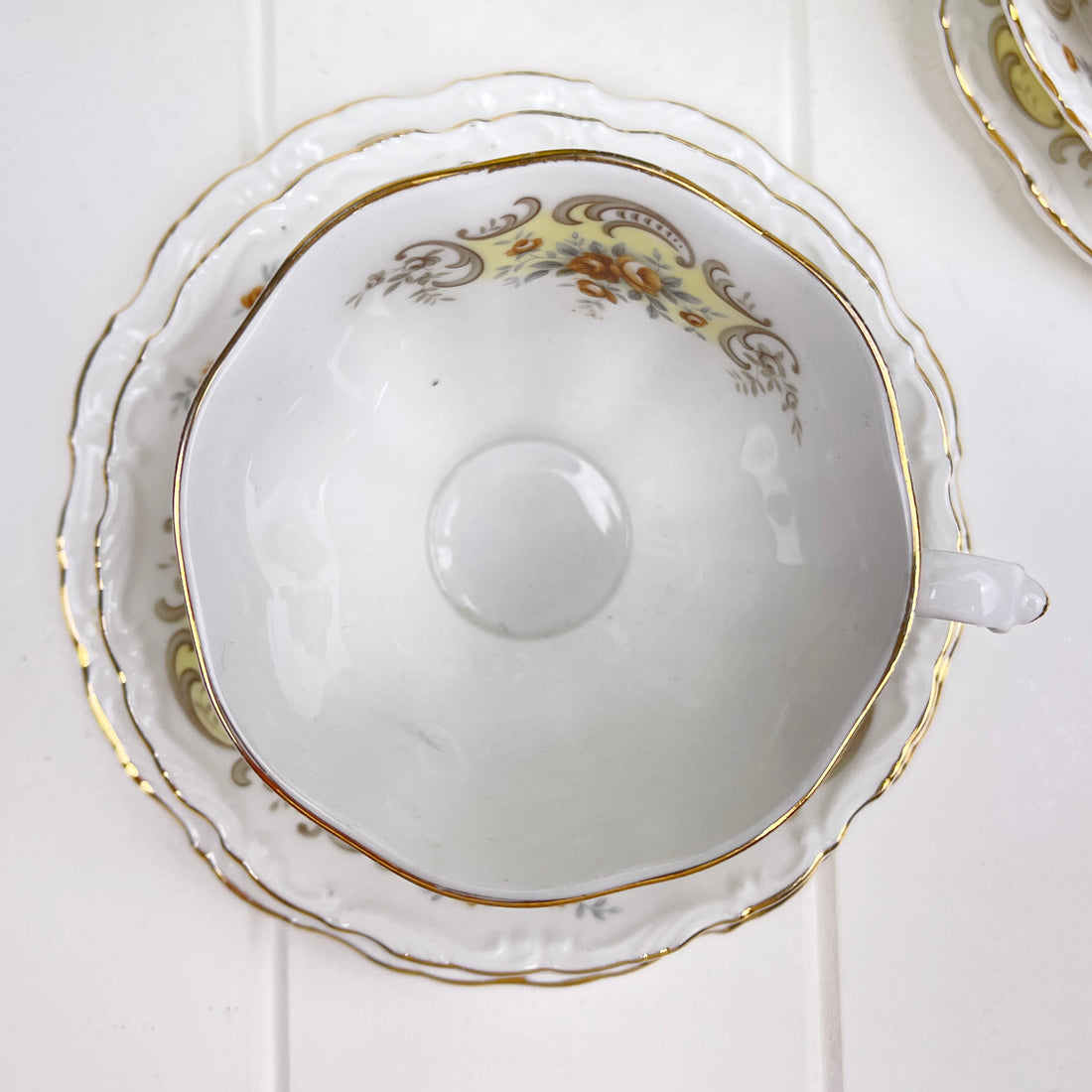 Royal Albert Vintage September Song Trio