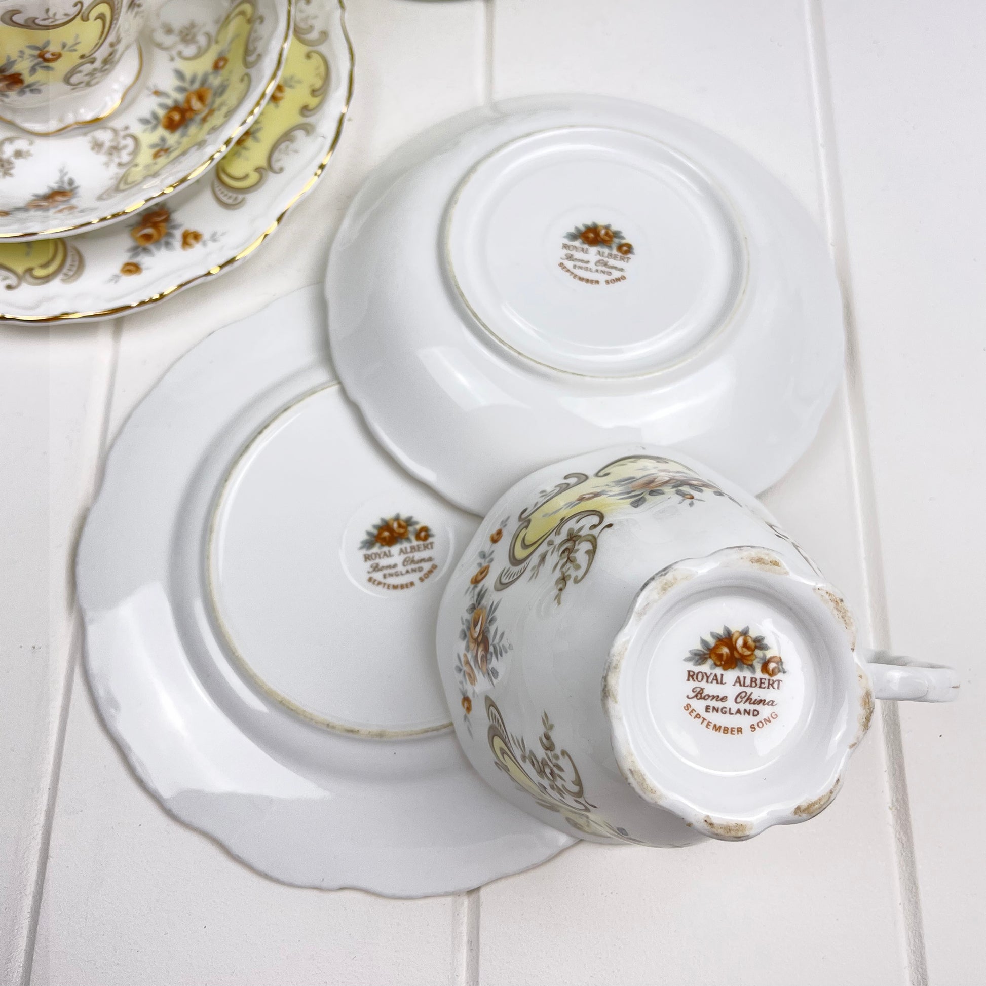 Royal Albert Vintage September Song Trio