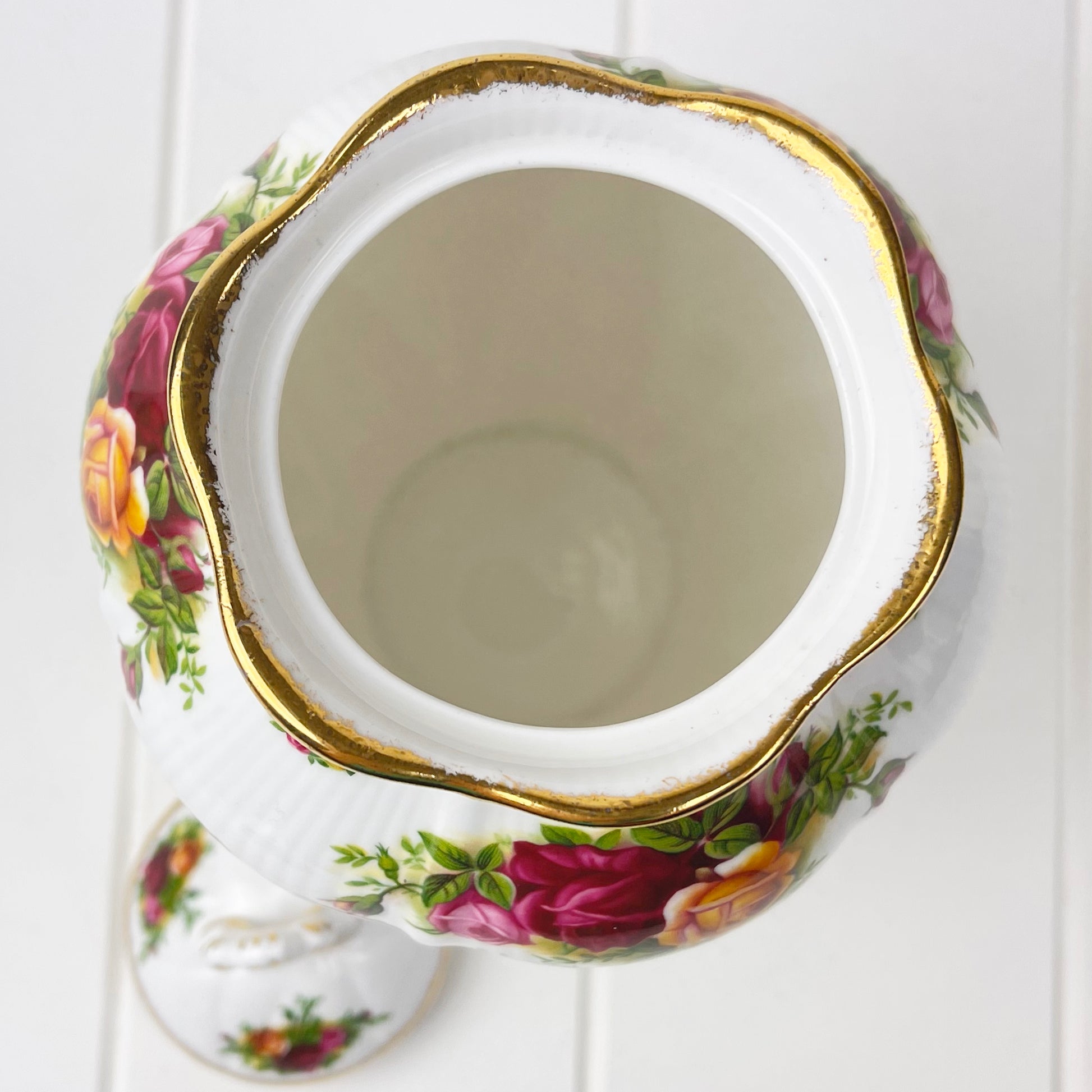 Royal Albert Vintage Old Country Roses Lidded Chelsea Vase