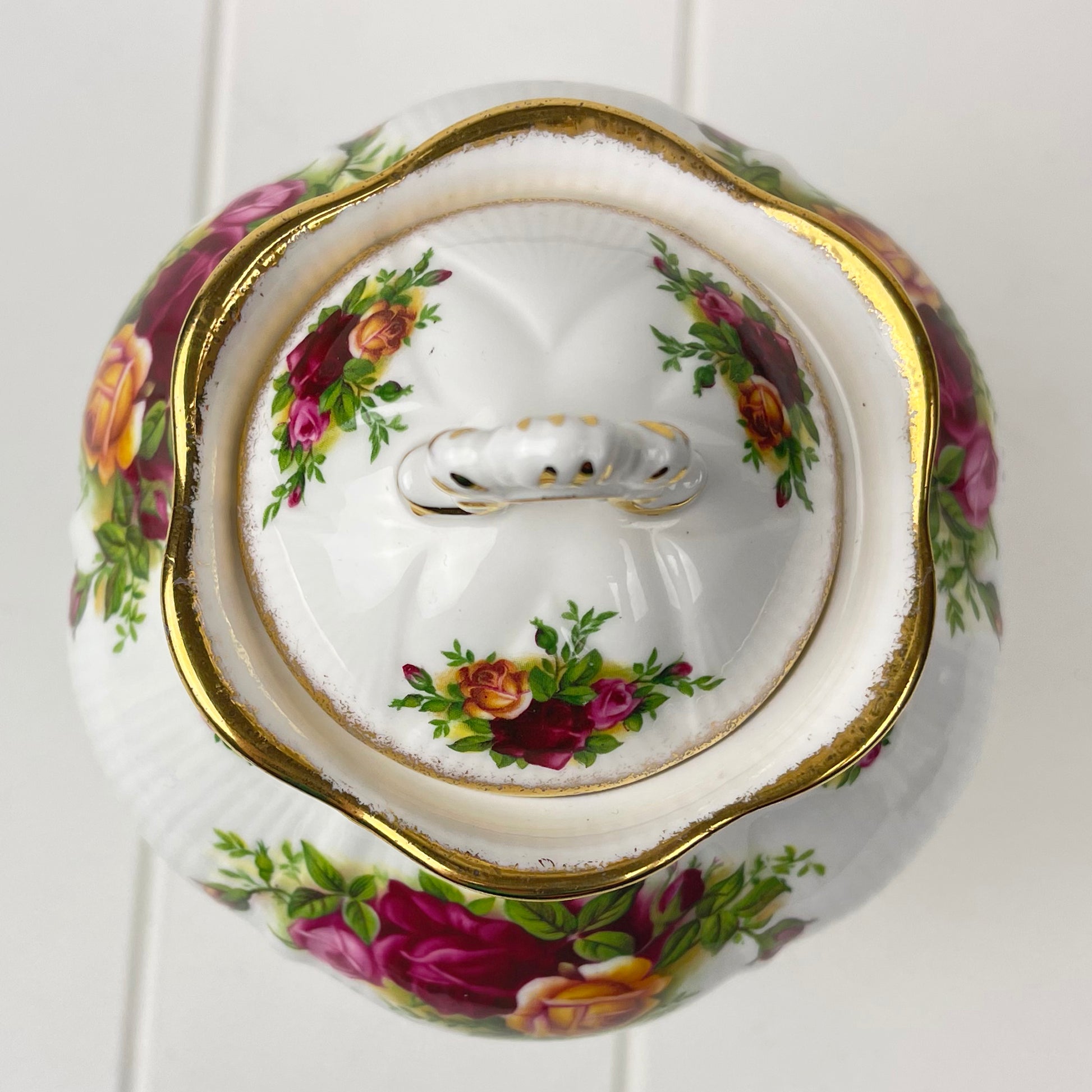 Royal Albert Vintage Old Country Roses Lidded Chelsea Vase