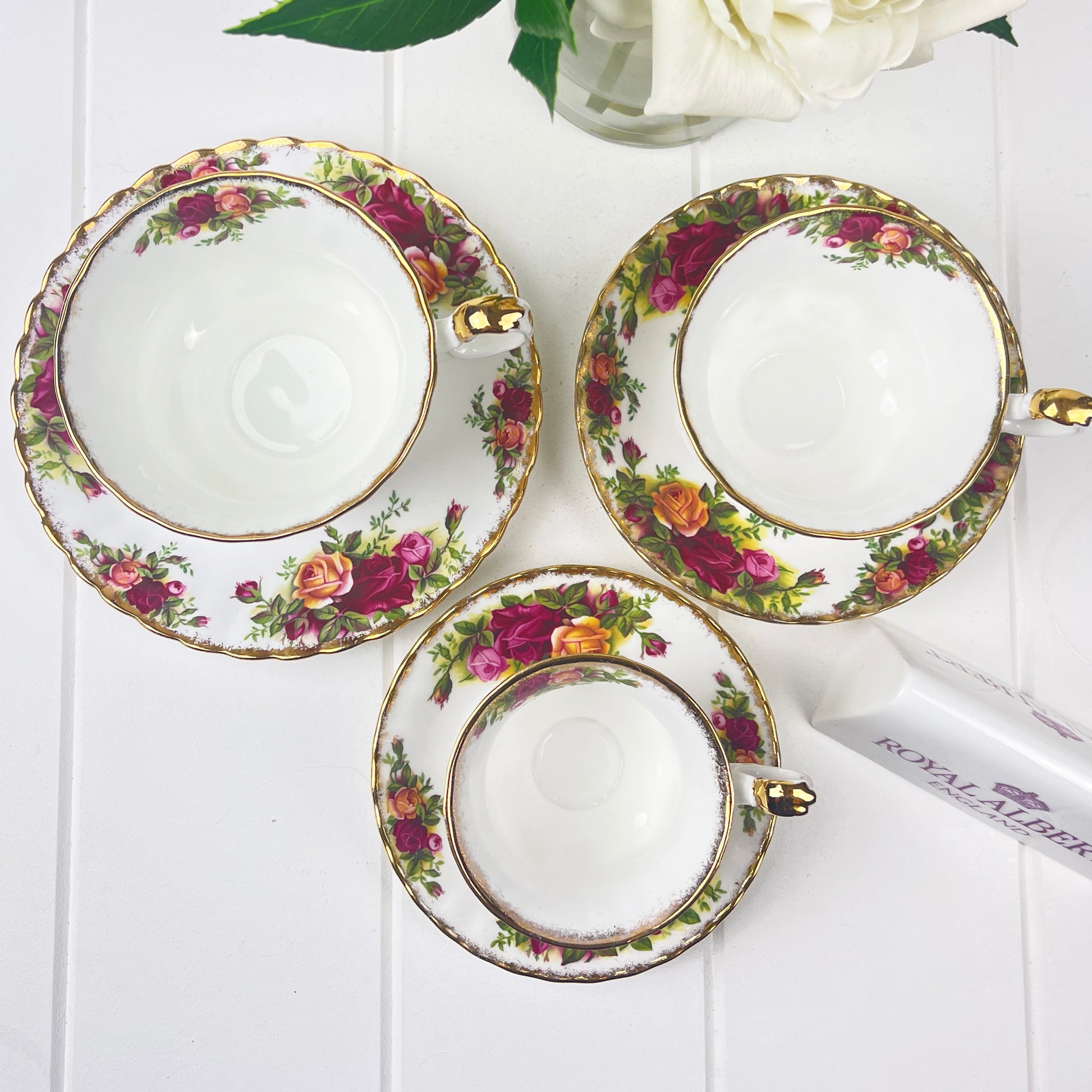 Royal Albert Vintage Old Country Roses Large Breakfast / Gentleman's Cup Duo