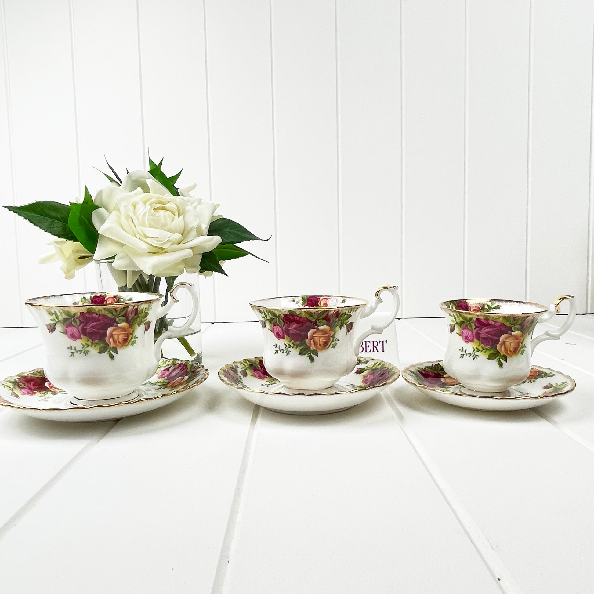 Royal Albert Vintage Old Country Roses Large Breakfast / Gentleman's Cup Duo