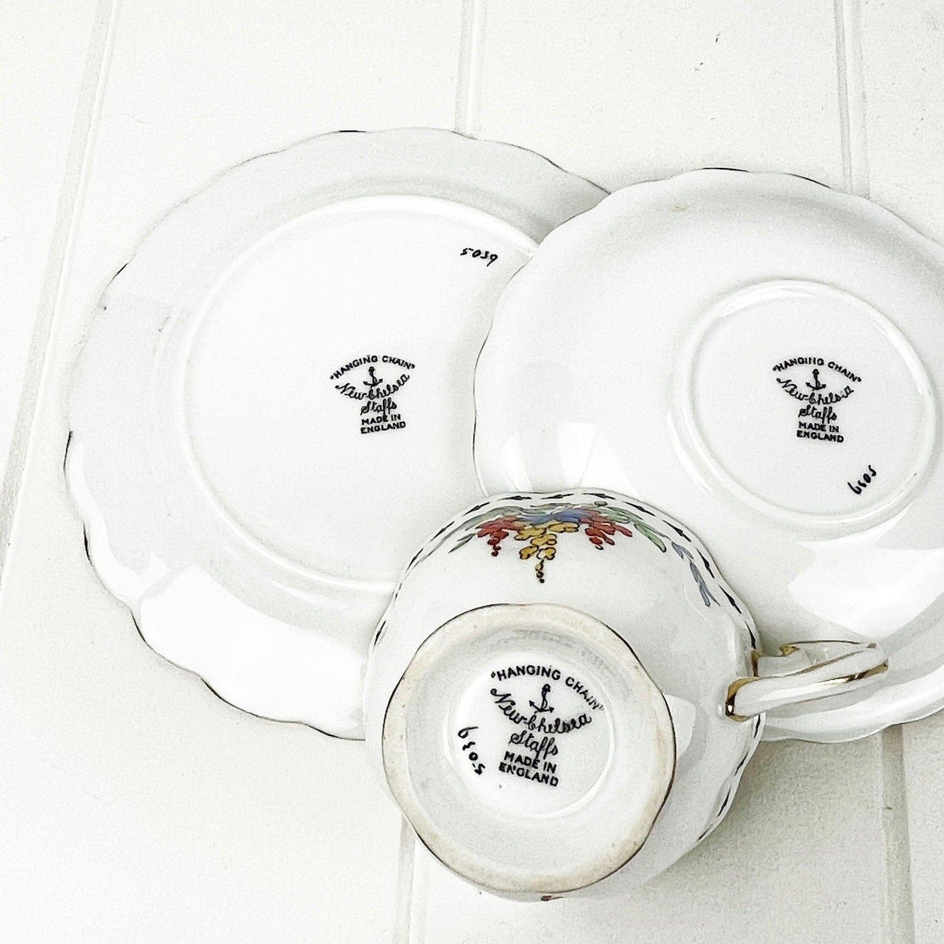 Royal Albert Bone China New Chelsea Staffs Hanging Chain 5039 Trio