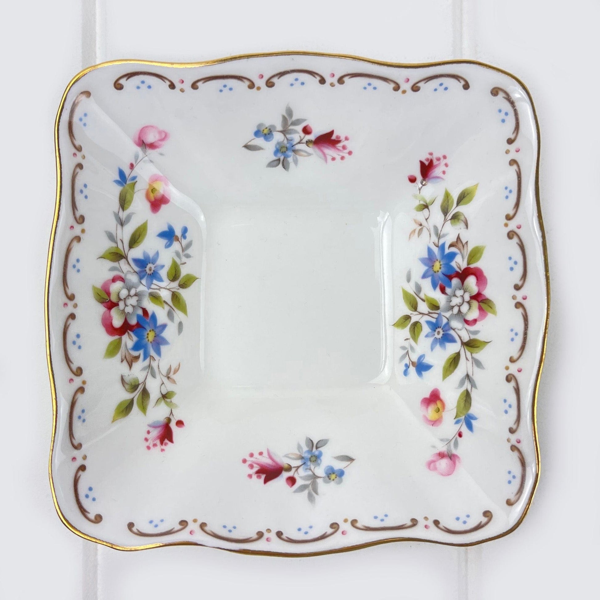 Royal Albert Bone China Royal Albert Jubilee Rose Square Bon Bon / Nut Dish