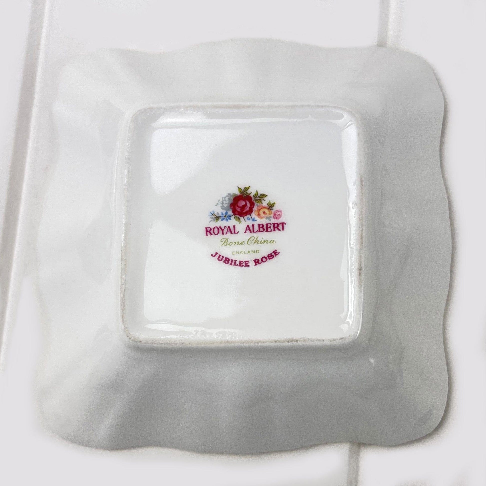 Royal Albert Bone China Royal Albert Jubilee Rose Square Bon Bon / Nut Dish
