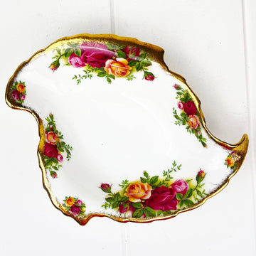 Royal Albert Bone China Royal Albert Old Country Leaf Shaped Dish