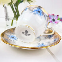 Royal Albert Bone China Royal Albert Unnamed Blue Flower, Gold Spray Duo