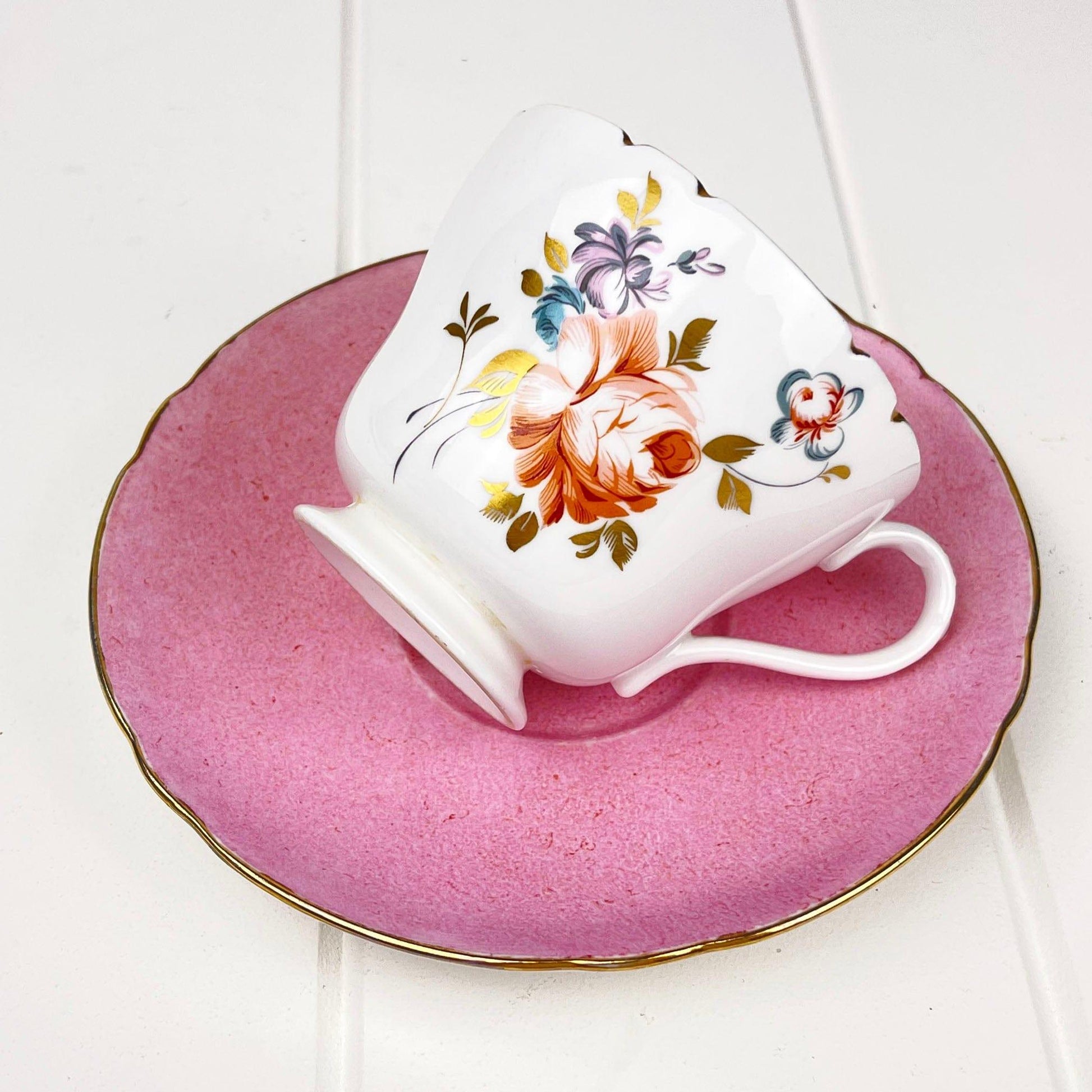 Shelley Bone China Shelley Un-named Teacup Duo