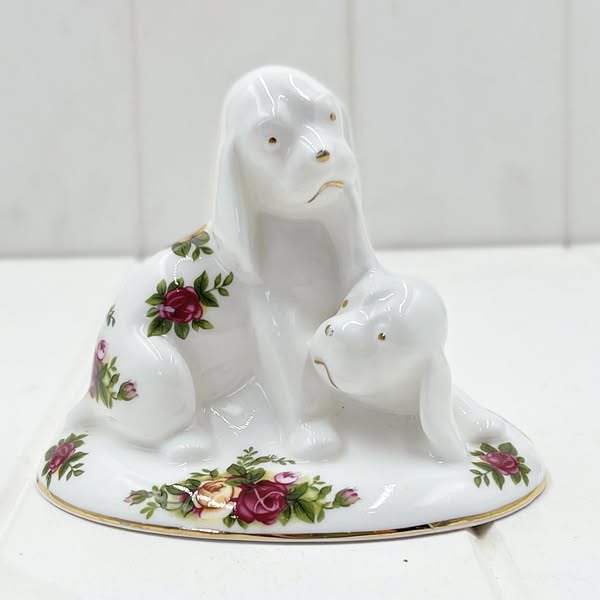 Royal Albert Old Country Roses 2 Puppy Dogs Entwined Figurine