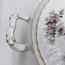 Load image into Gallery viewer, Royal Albert Lavender Rose Vegetable Tureen
