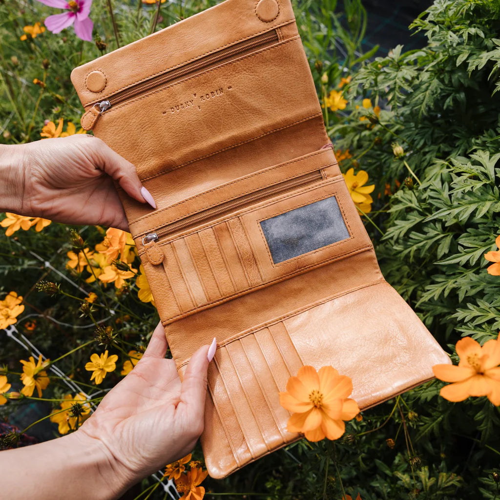 Dusky robin purse sale