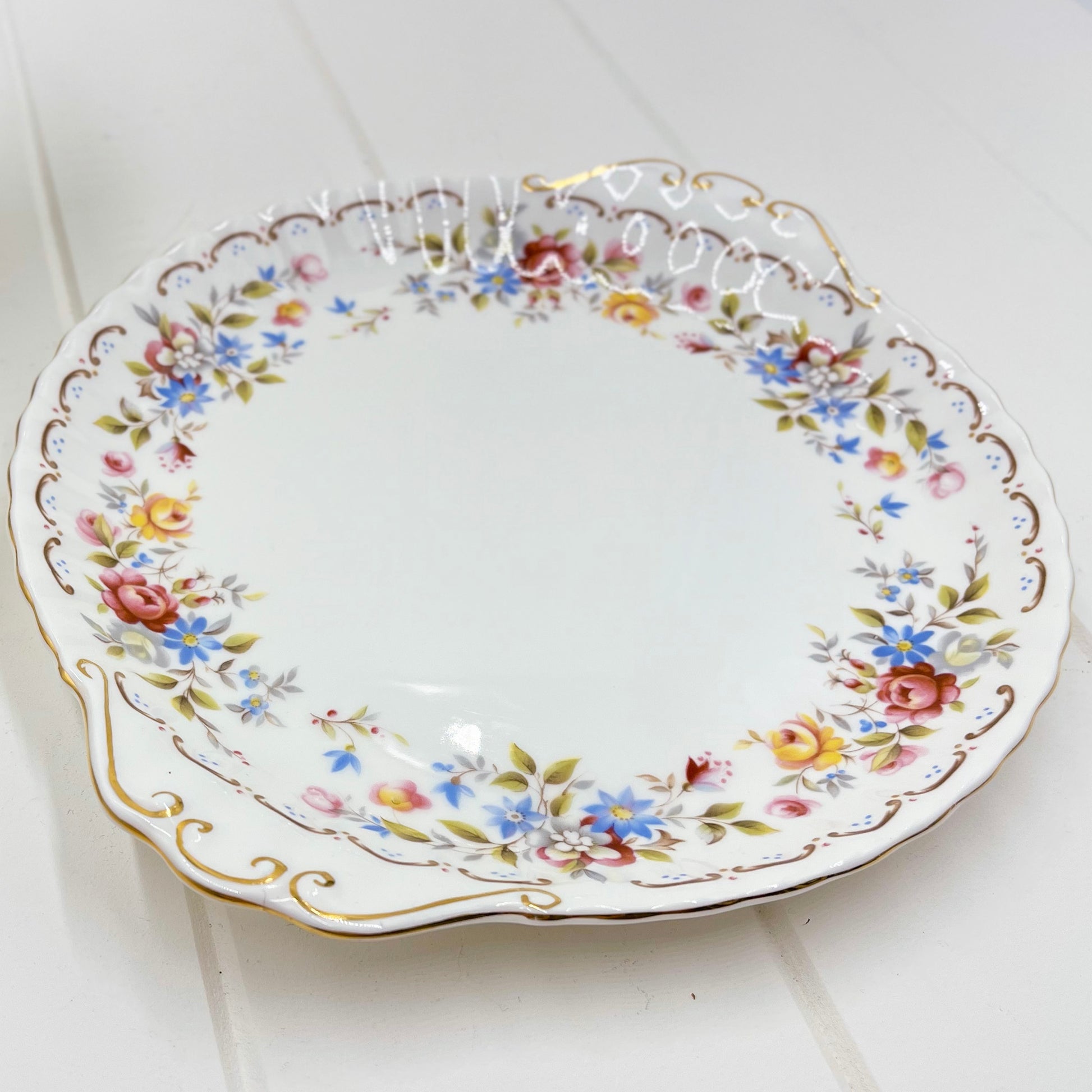 Royal Albert Vintage Jubilee Rose Tabbed Cake Plate