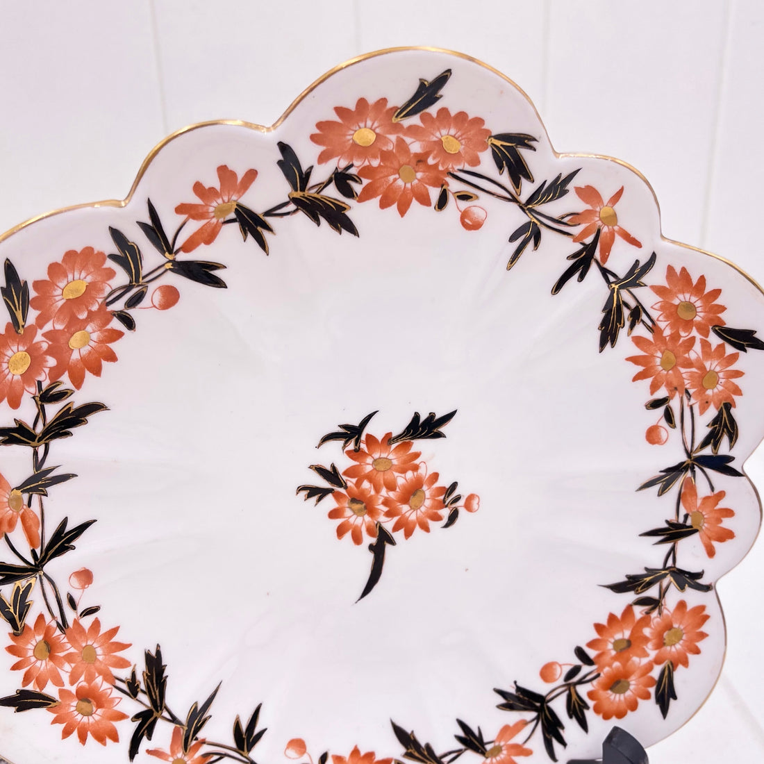 Wileman (early Shelley) Pattern 6031 Daisy Wreath Set of 2 Cake Plates