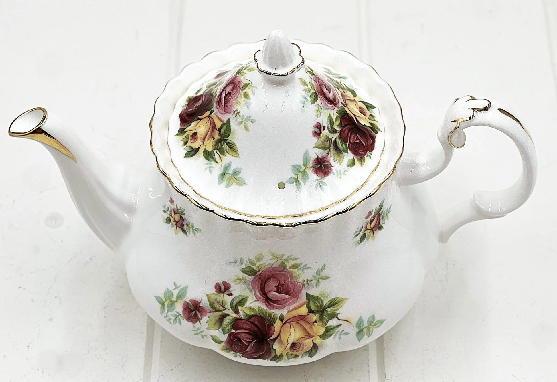 Cottage Rose Medium Teapot - Royal Rose 4-6 Cup Bone China