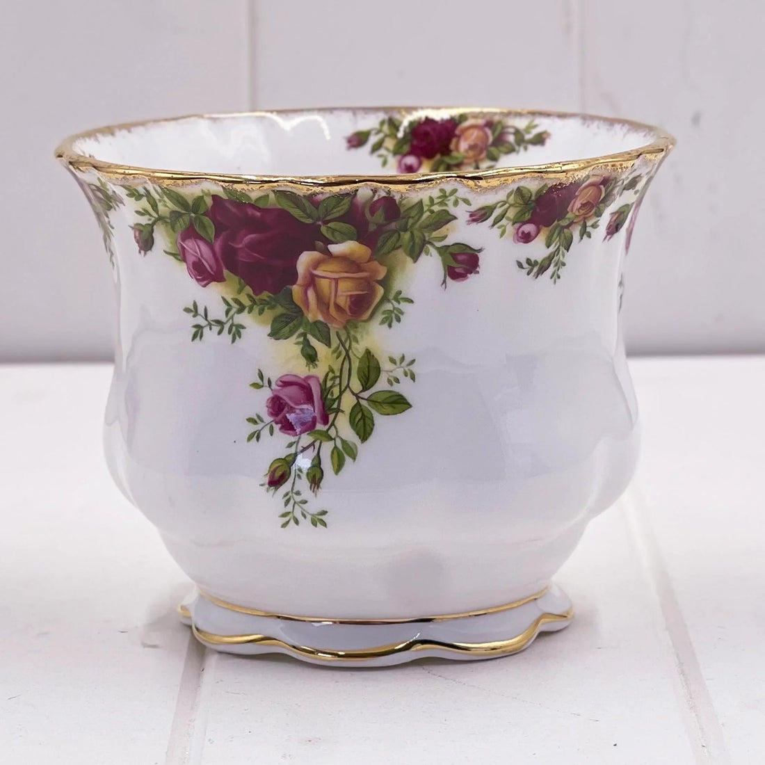 Royal Albert Old Country Roses Vintage Planter Pot - 10.5cm x 13cm England