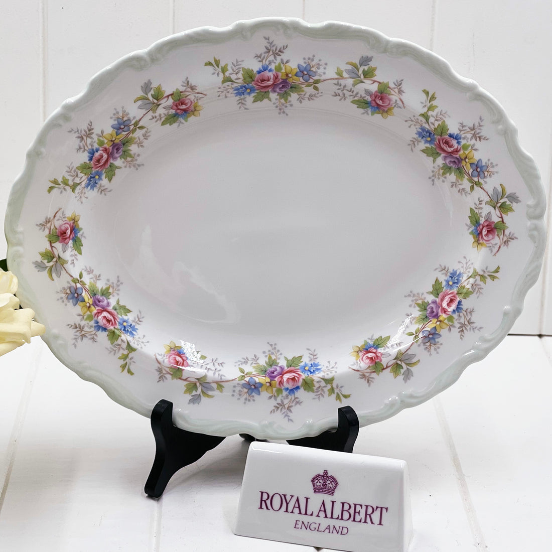 Royal Albert Vintage Colleen Platter