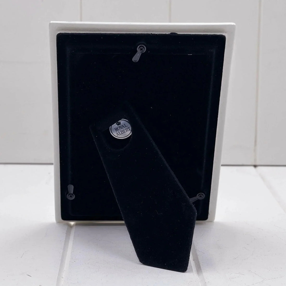 Royal Albert Vintage Lady Carlyle Photo Frame - Exquisite Homewares 