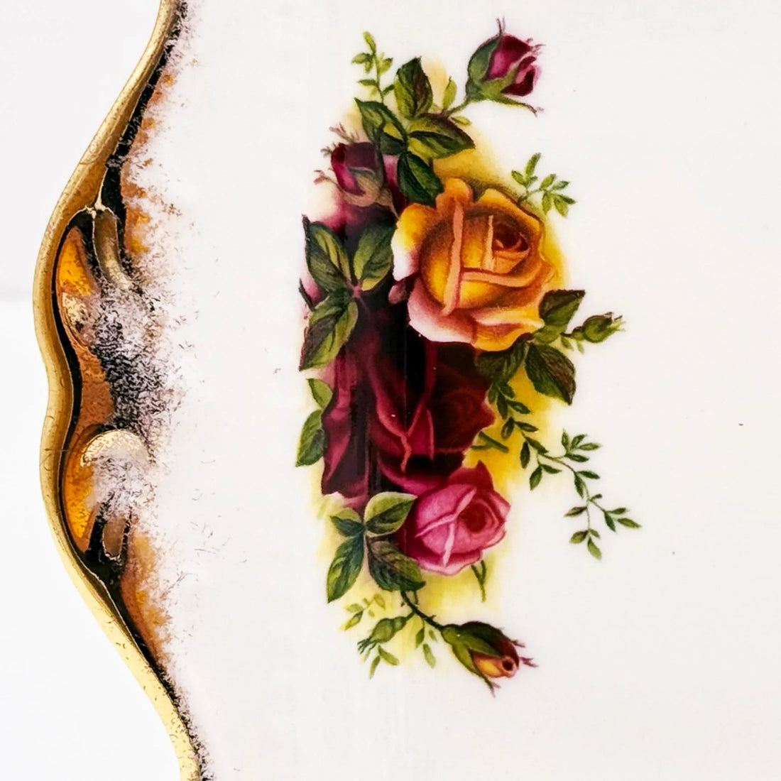 Royal Albert Vintage Old Country Roses Sandwich Tray