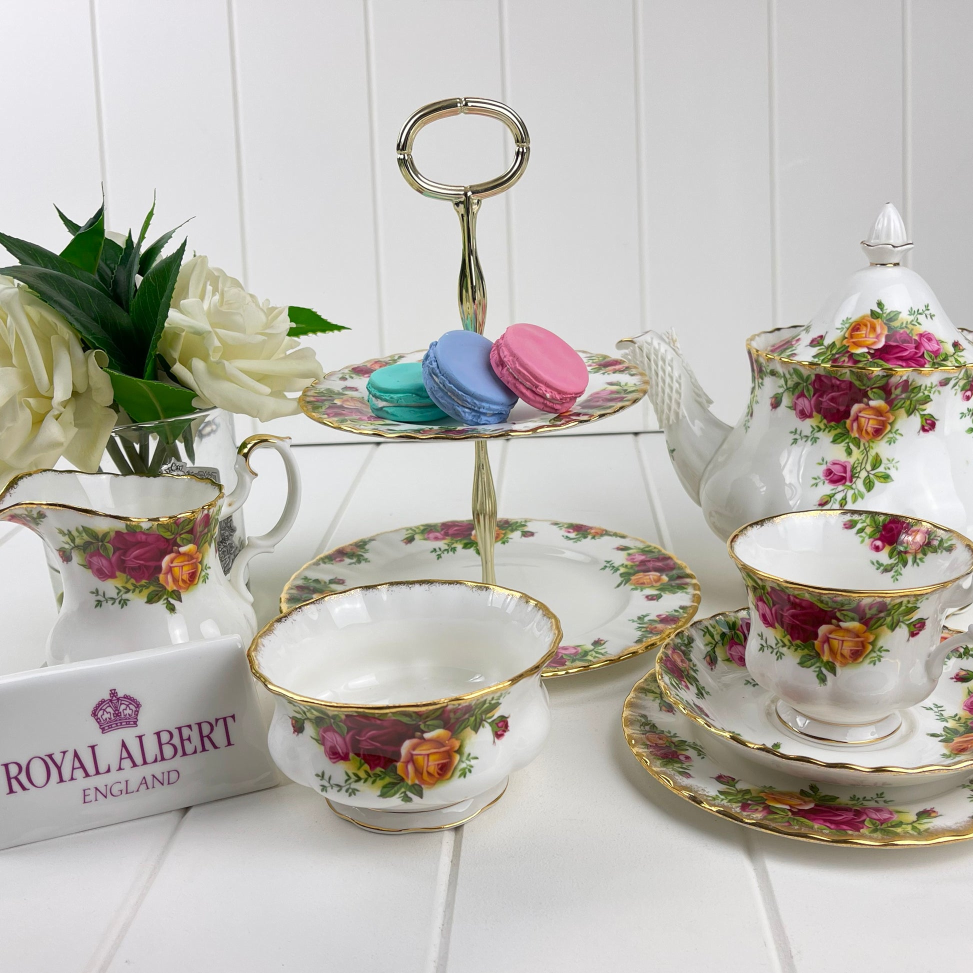 Royal Albert Vintage Old Country Roses Two Tier Cake Stand