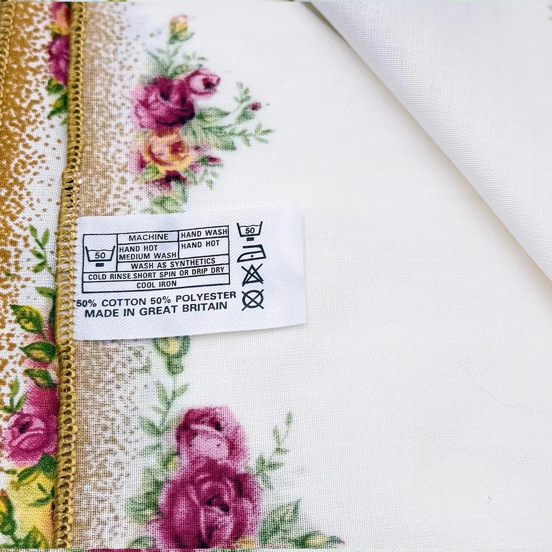 Royal Albert Vintage Old Country Roses Serviette/Napkin (Set of 4)