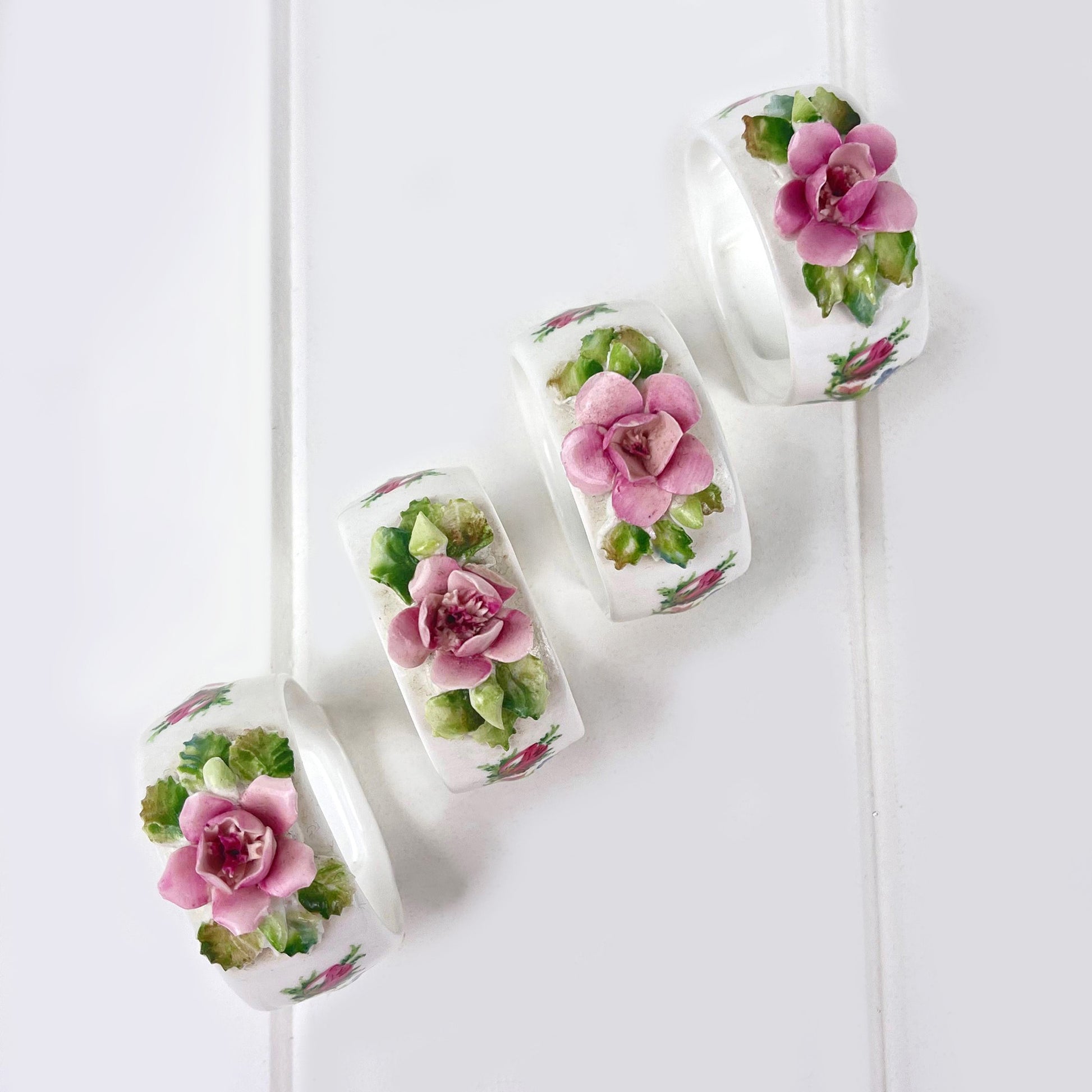 Royal Albert Vintage Moss Rose Set of 4 Napkin Rings