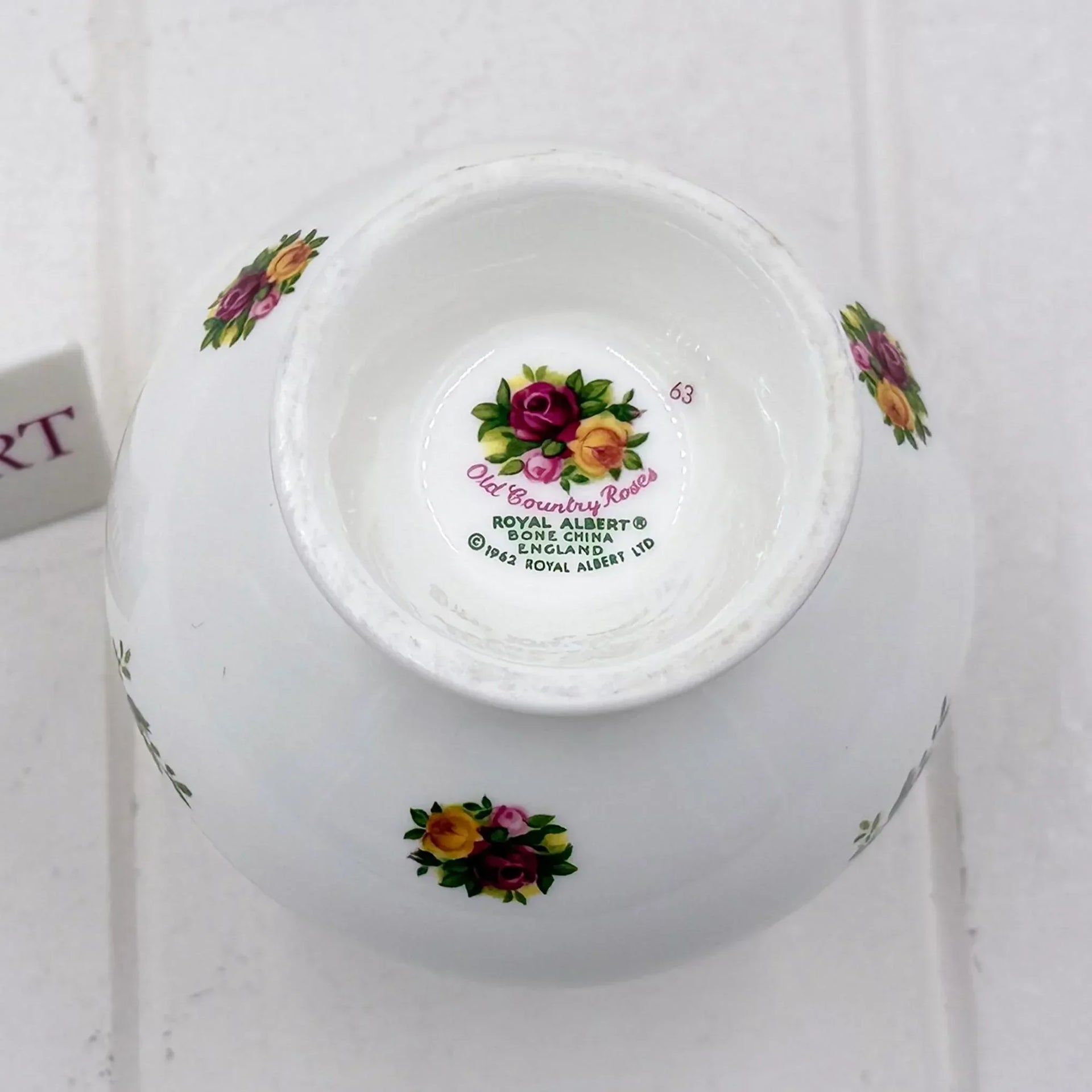 Royal Albert Old Country Roses bone china bowl, vintage floral design, England 1962