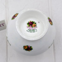Royal Albert Old Country Roses bone china bowl, vintage floral design, England 1962