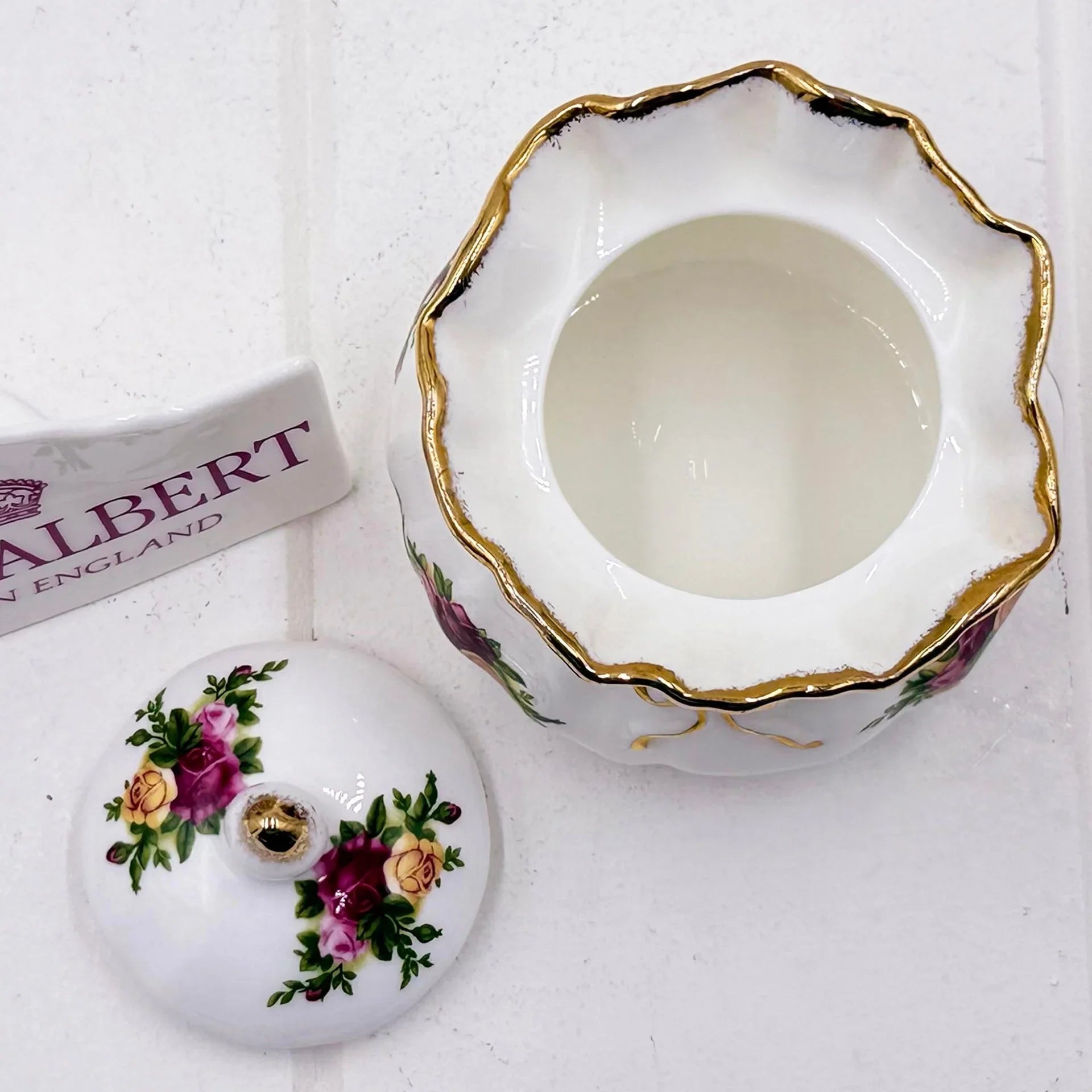 Royal Albert Old Country Roses Dorothy Pot