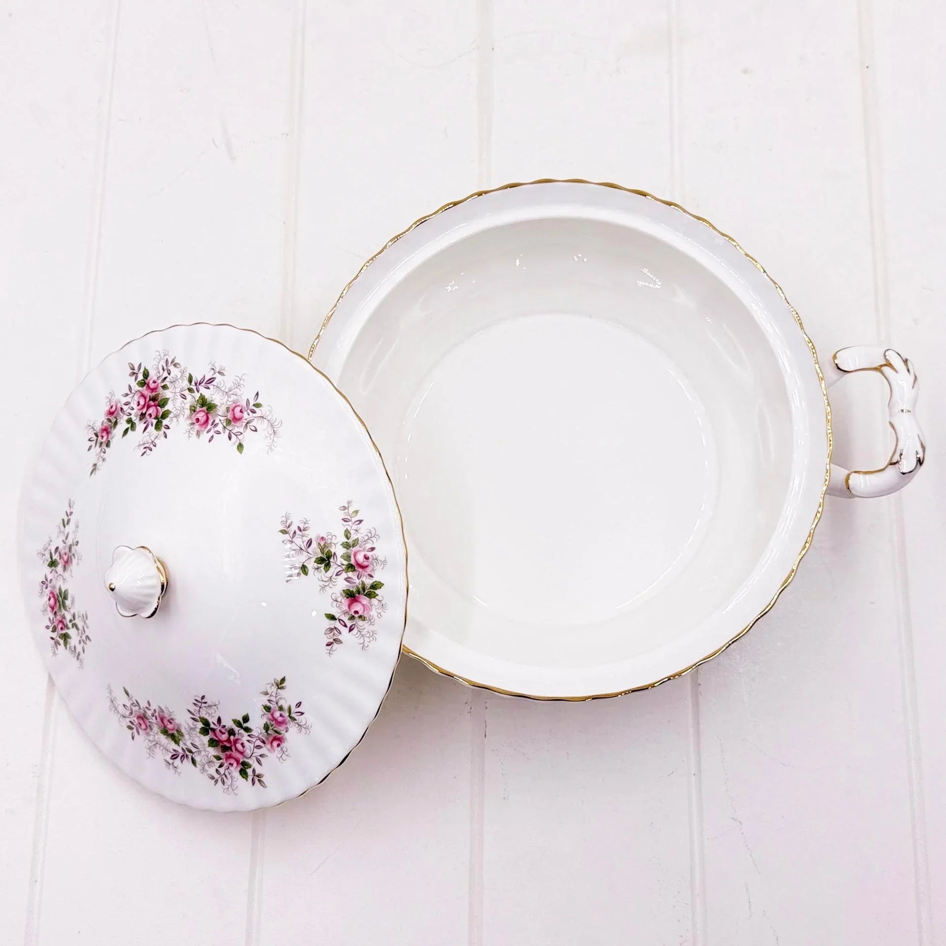 Royal Albert Lavender Rose Vegetable Tureen