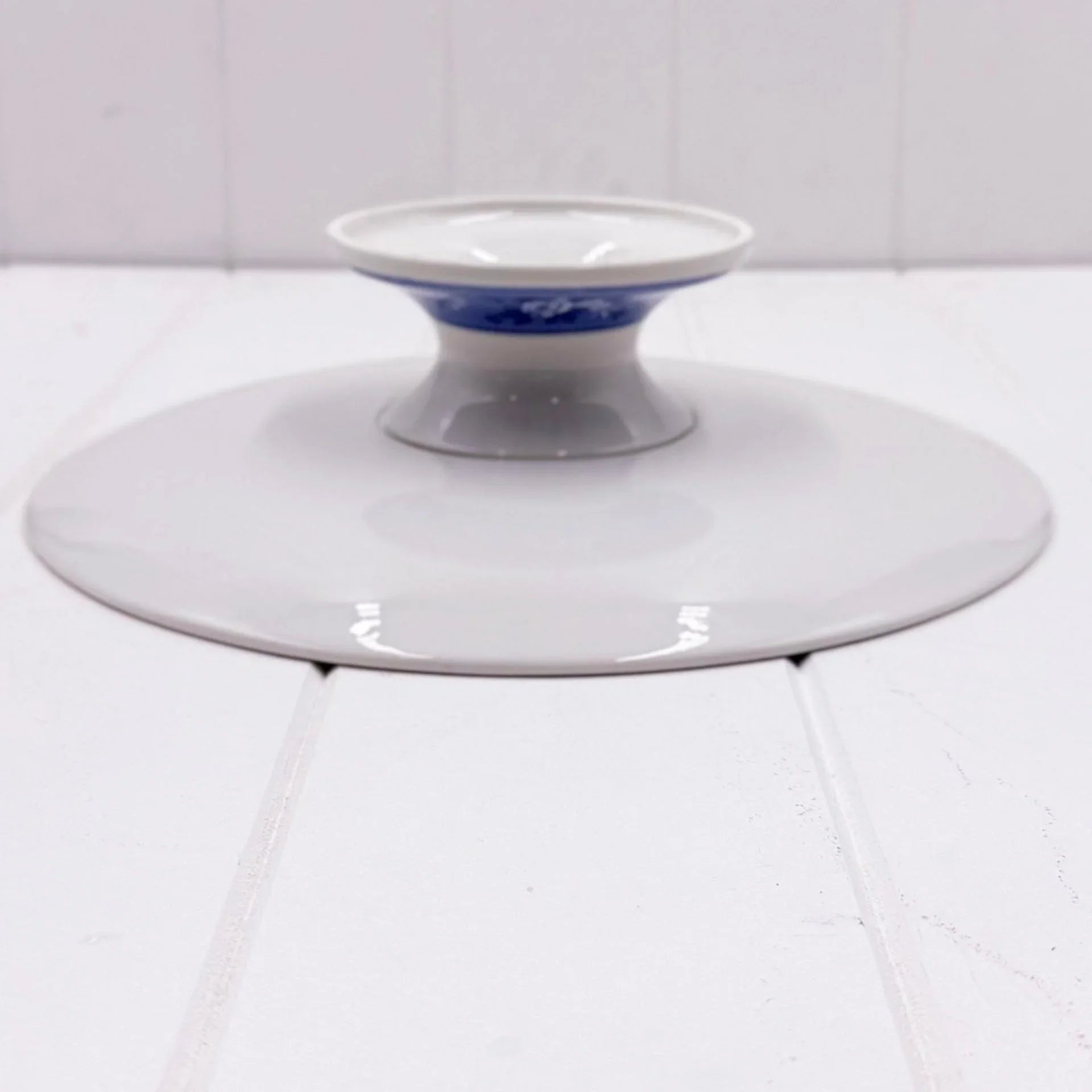 Spode Blue Room Collection Botanical Footed Cake Stand