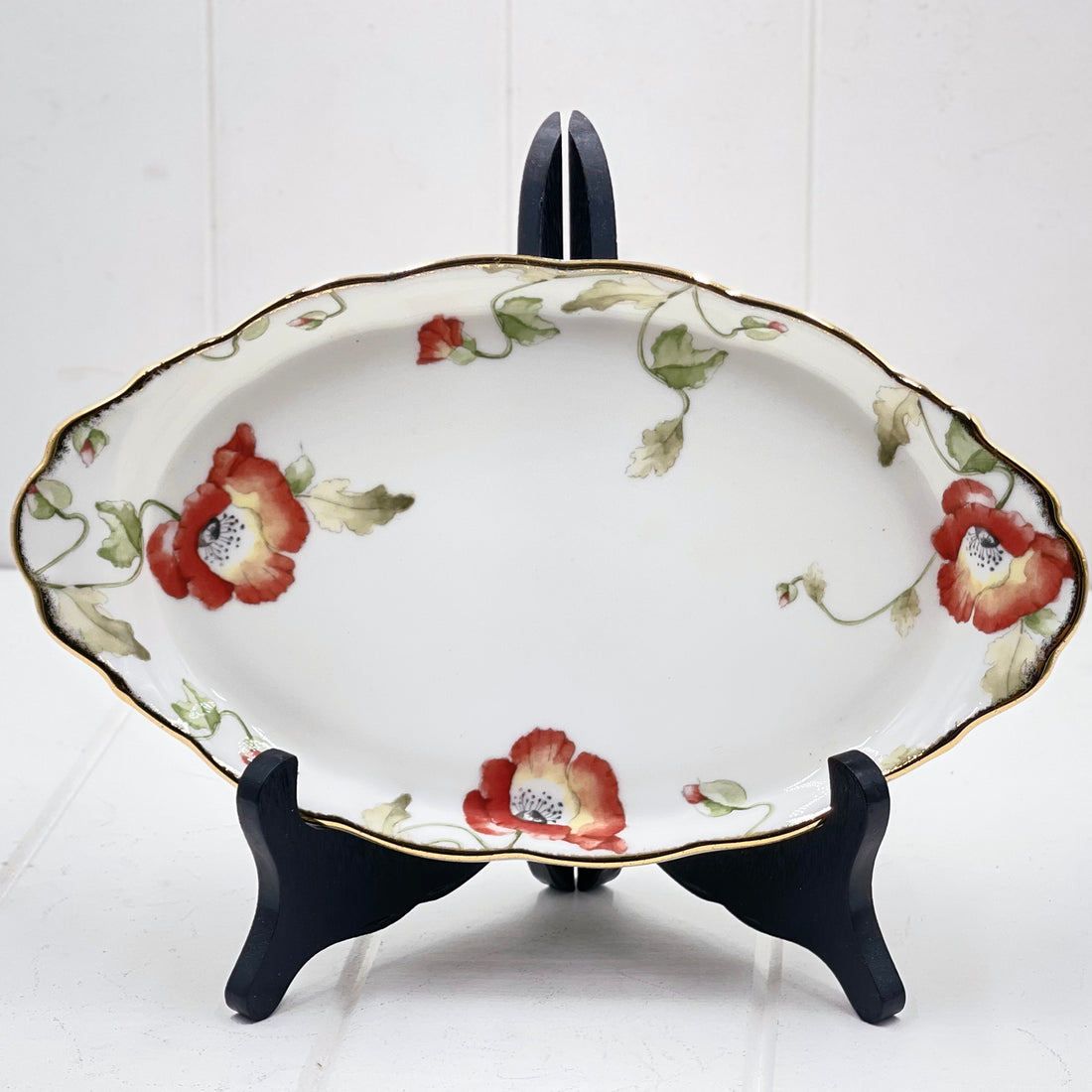 Royal Albert 100 Years Poppy Regal Tray