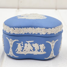 Load image into Gallery viewer, Wedgewood Jasperware Trinket Box
