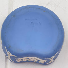 Load image into Gallery viewer, Wedgewood Jasperware Trinket Box
