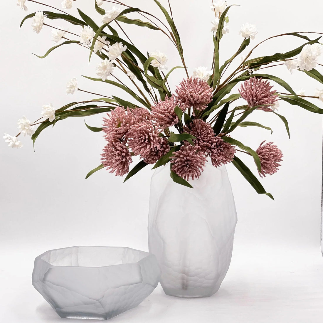 Rufus Vase Frosted White 27cm