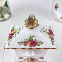 Royal Albert Vintage Old Country Roses Clock