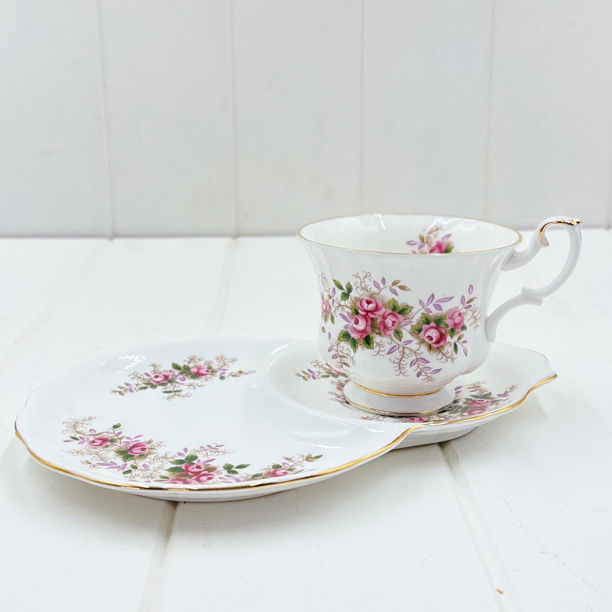 Royal Albert Lavender Rose Tennis Set