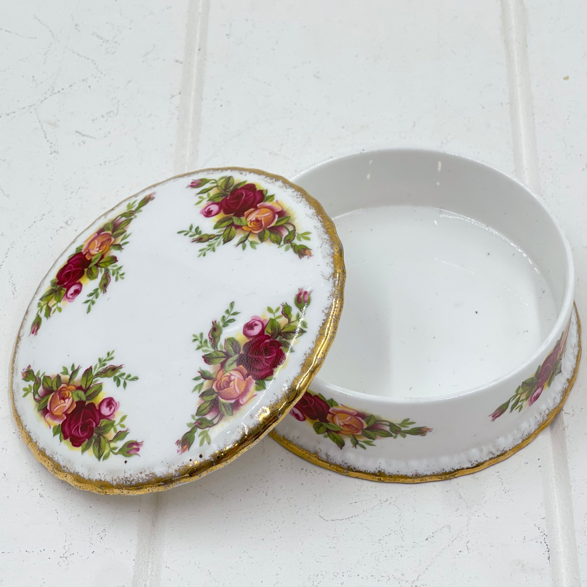 Royal Albert Old Country Roses Round Trinket Box with Lid