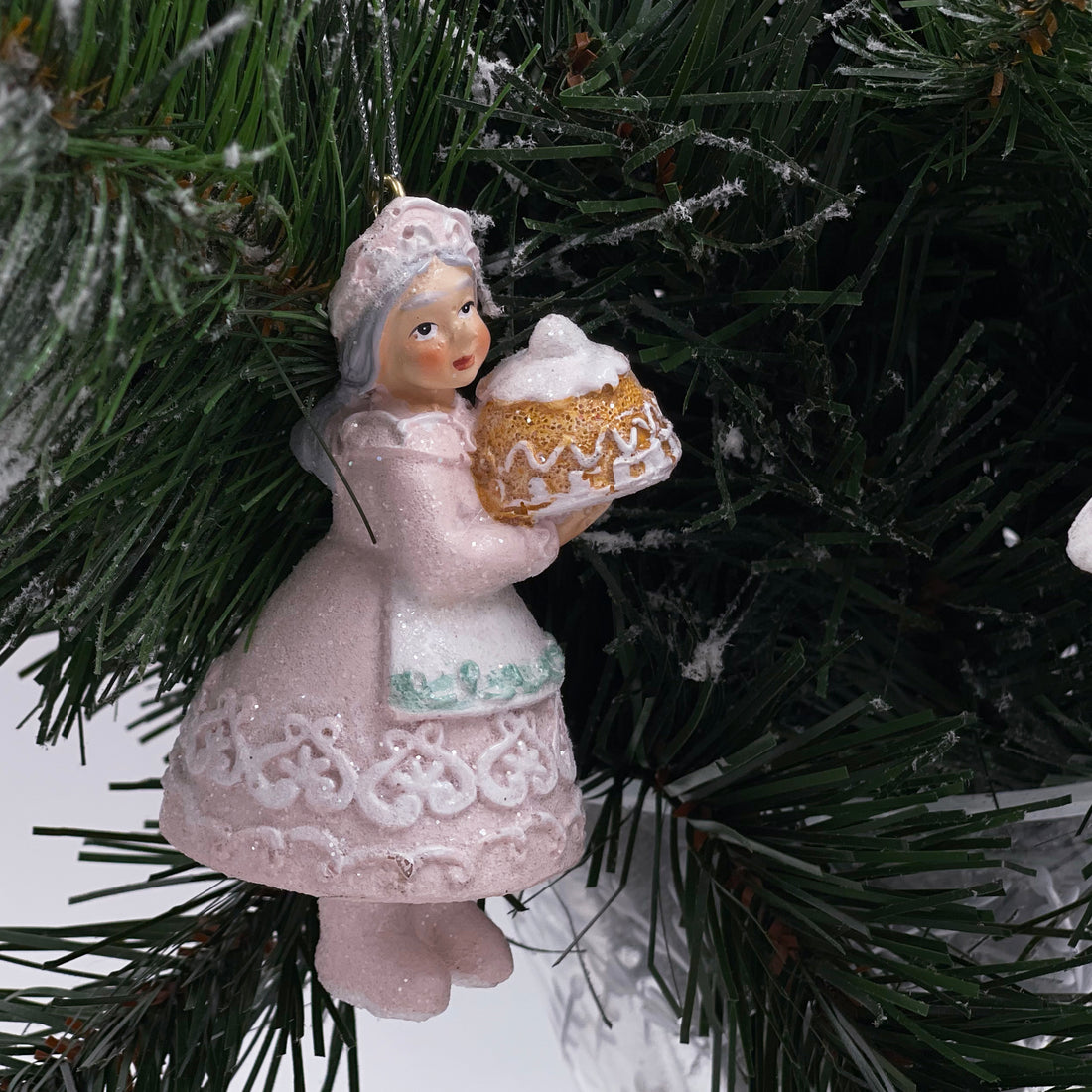 Gingerbread Pink Hanging Mr & Mrs Claus