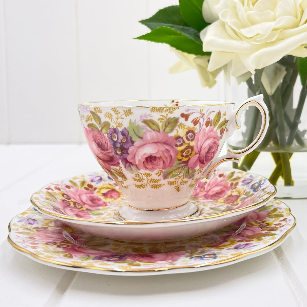 Royal Albert Vintage Serena Trio