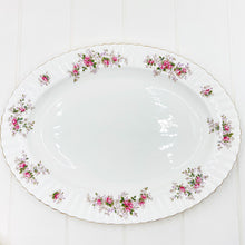 Load image into Gallery viewer, Royal Albert Vintage Lavender Rose Platter
